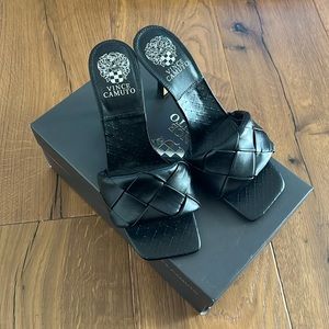 Braided leather heel sandals